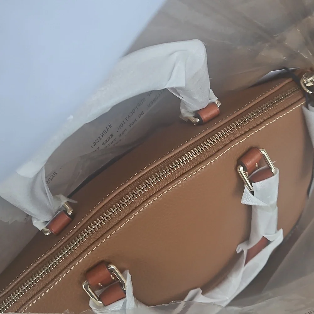 Dooney & Bourke handbag purse Rich Pebble Grain Satchel tan Brand New!